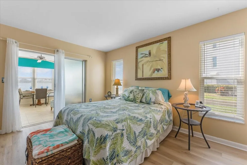 5020 BRITTANY DRIVE S #118 St Petersburg, FL 33715