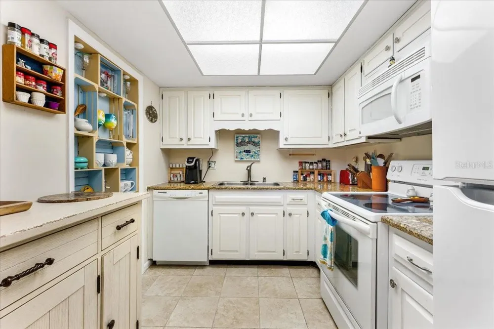 5020 BRITTANY DRIVE S #118 St Petersburg, FL 33715