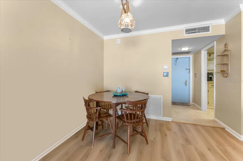 5020 BRITTANY DRIVE S #118 St Petersburg, FL 33715