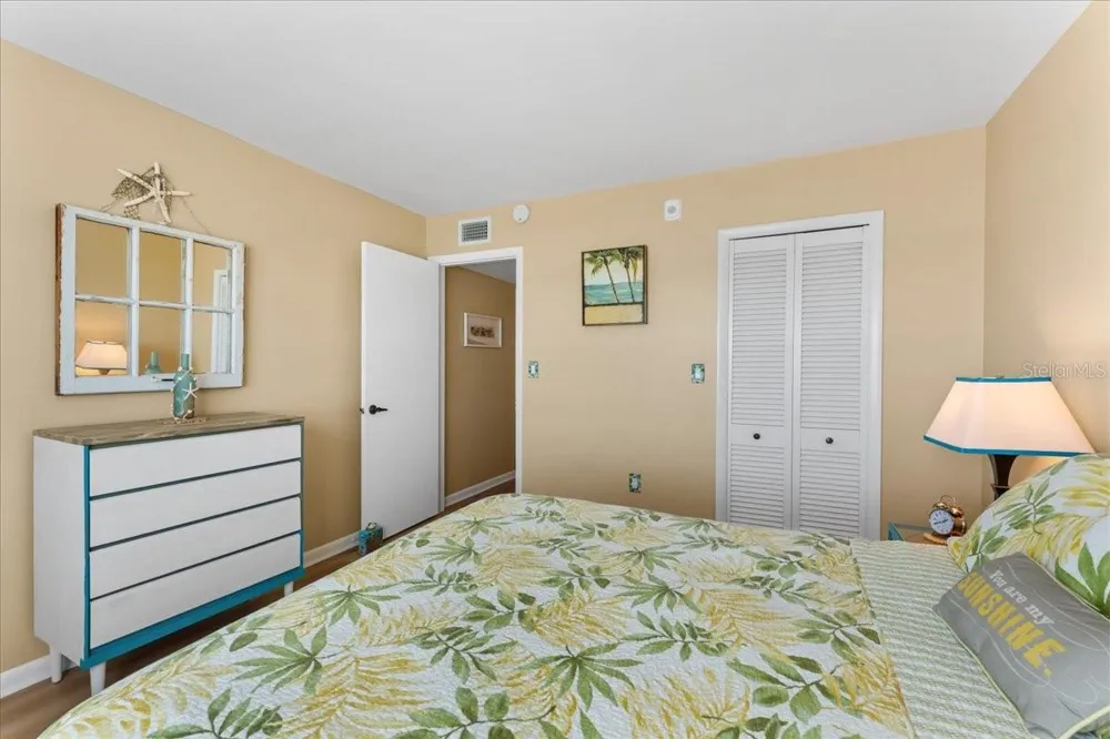 5020 BRITTANY DRIVE S #118 St Petersburg, FL 33715