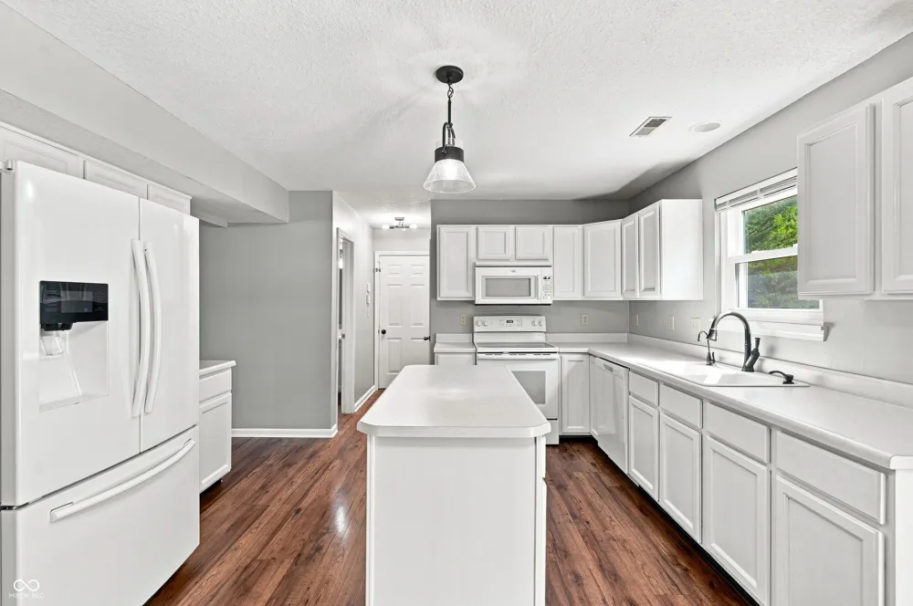 531 Danver Lane Beech Grove, IN 46107