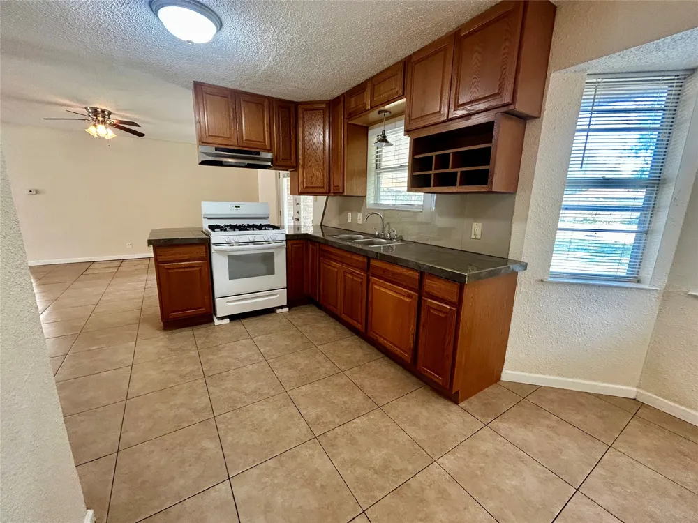 5908 Derek Drive Watauga, TX 76148