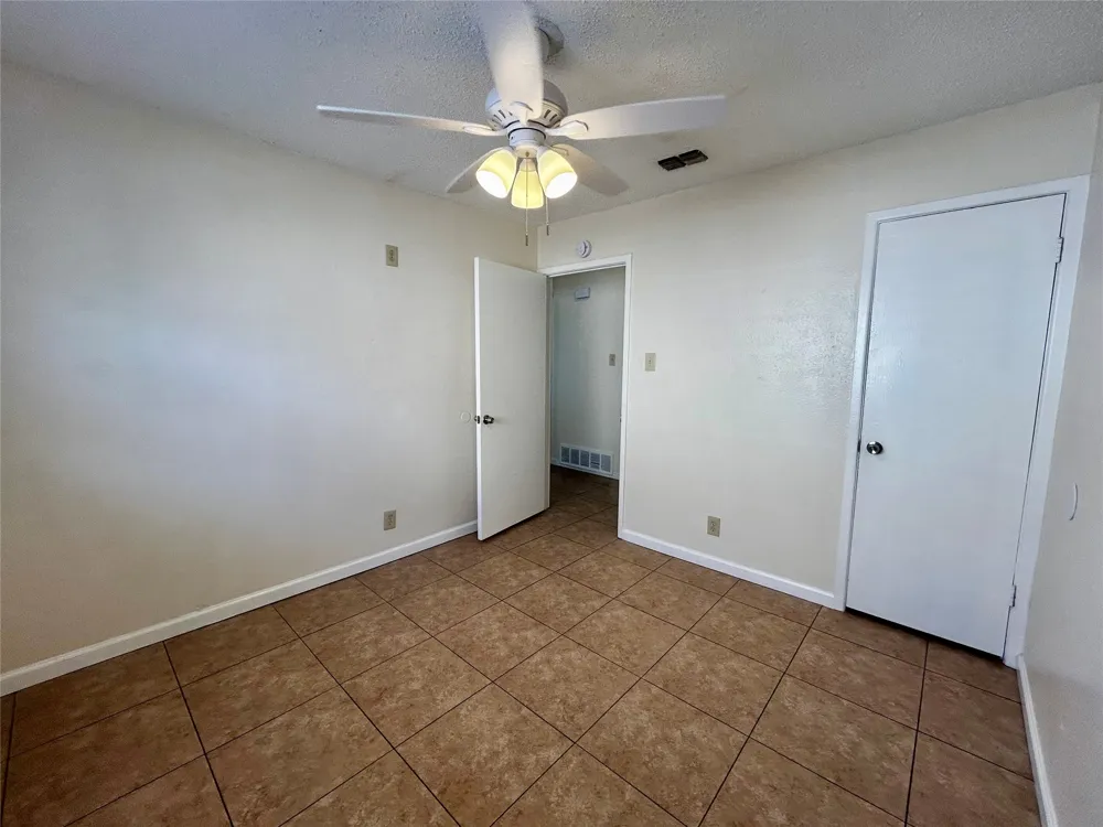 5908 Derek Drive Watauga, TX 76148