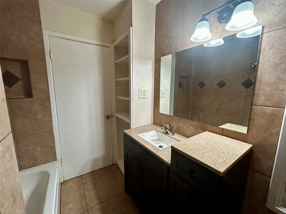 5908 Derek Drive Watauga, TX 76148
