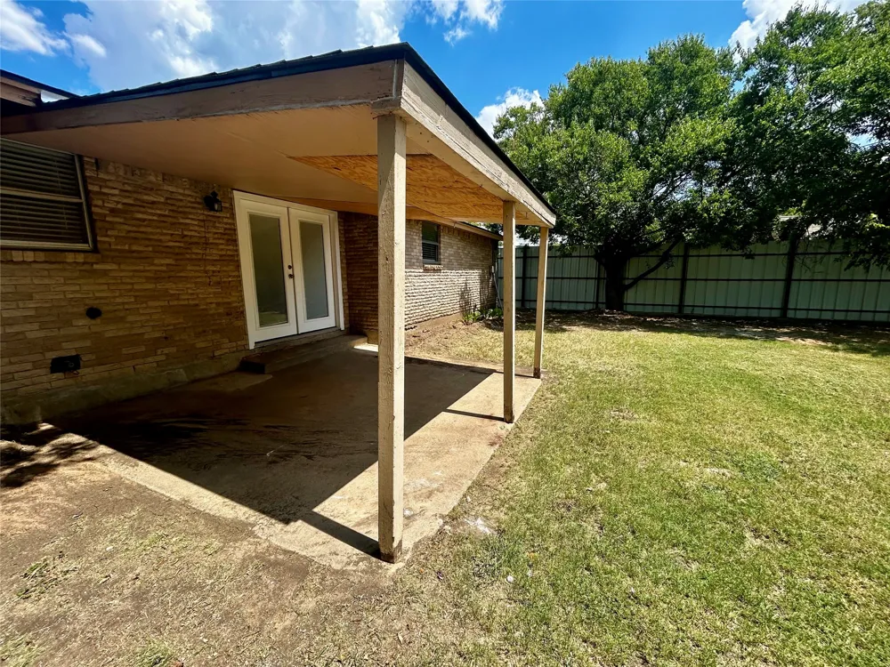 5908 Derek Drive Watauga, TX 76148