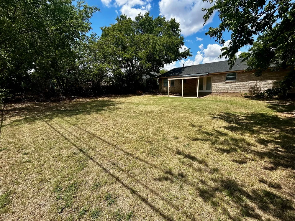 5908 Derek Drive Watauga, TX 76148