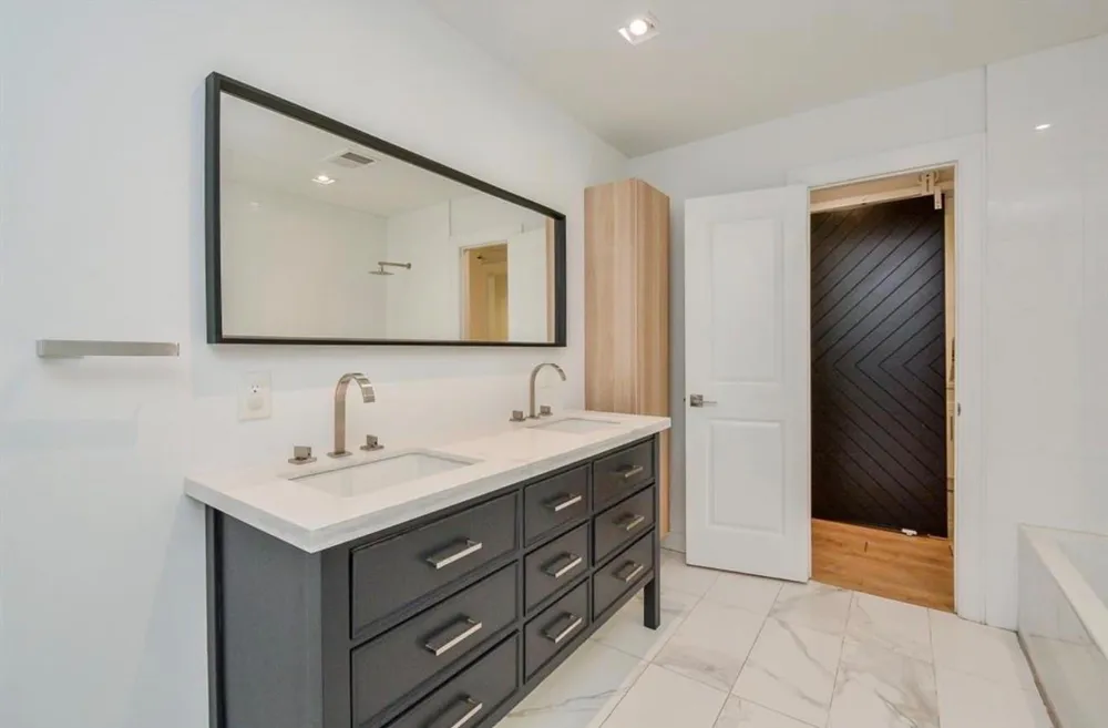 10603 Riverview Drive Houston, TX 77042