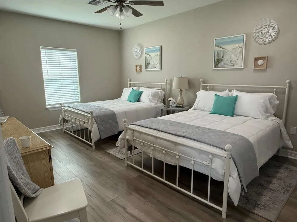 528 Thunder Road Surfside Beach, TX 77541