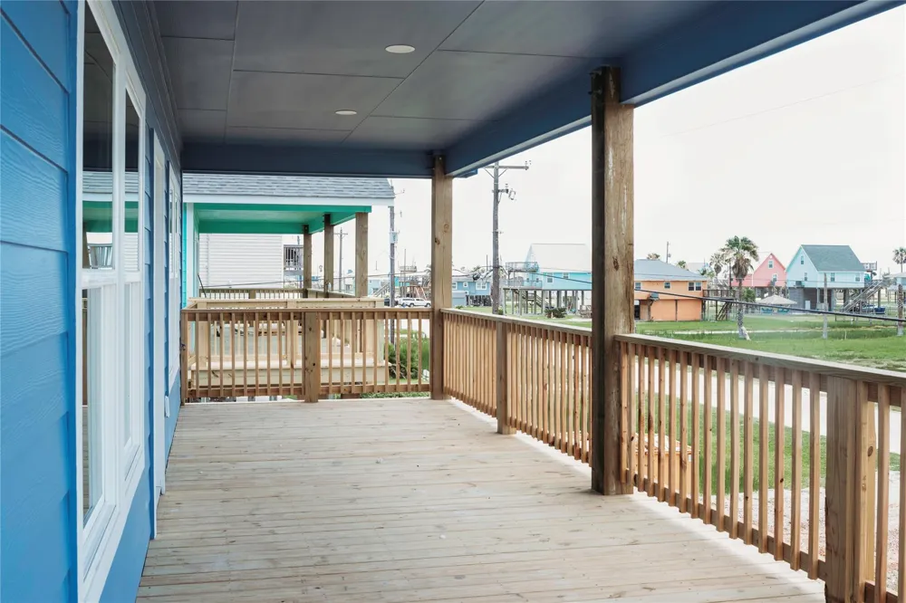 528 Thunder Road Surfside Beach, TX 77541