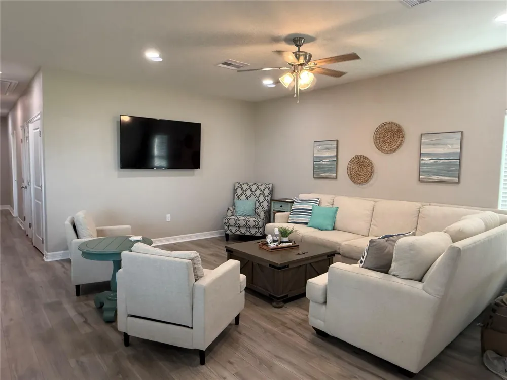 528 Thunder Road Surfside Beach, TX 77541