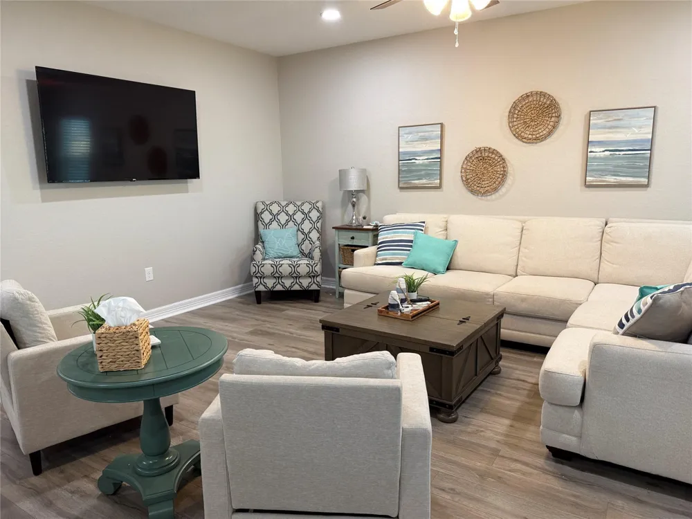 528 Thunder Road Surfside Beach, TX 77541