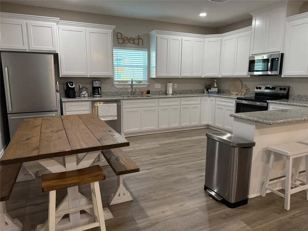 528 Thunder Road Surfside Beach, TX 77541