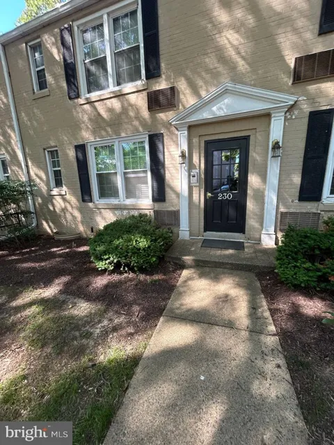 230 THOMAS STREET #230-1