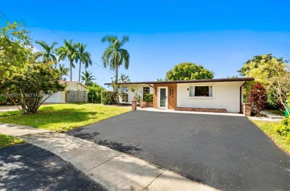 1905 NW 62nd Ter Margate, FL 33063