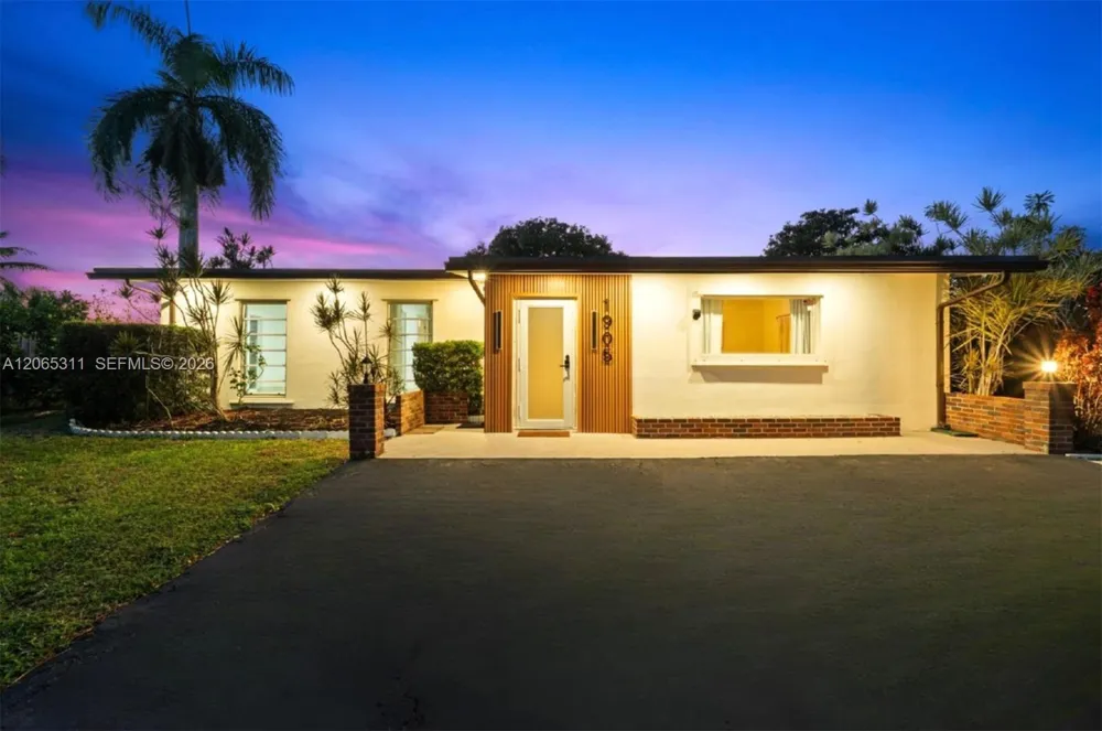 1905 NW 62nd Ter Margate, FL 33063