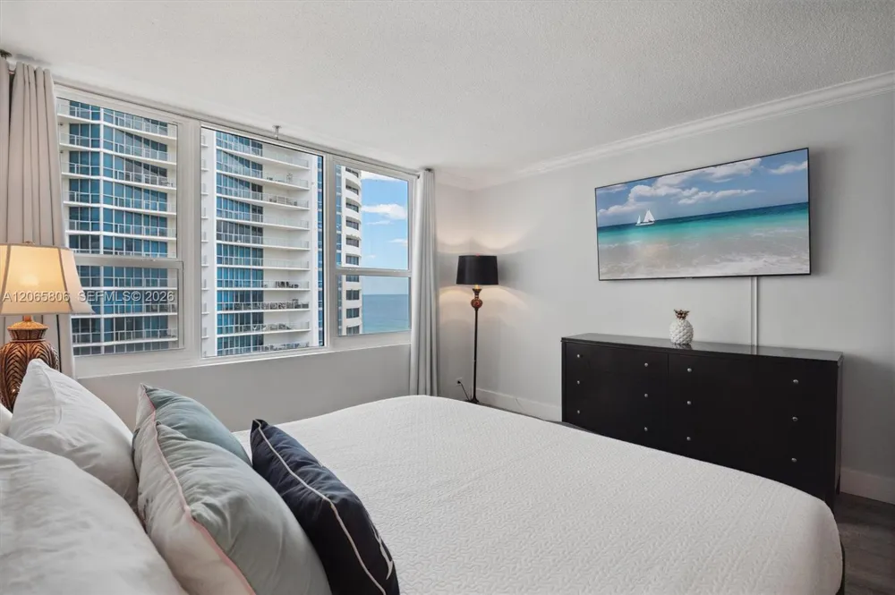 3505 S Ocean Dr #1208 Hollywood, FL 33019