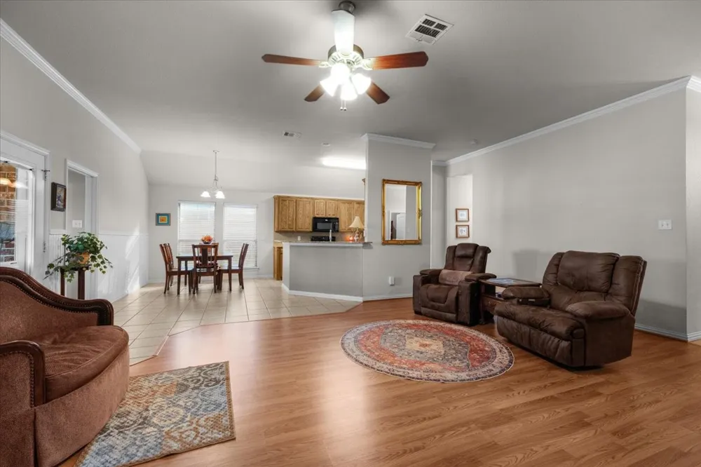 380 Lockwood Lane Weatherford, TX 76087