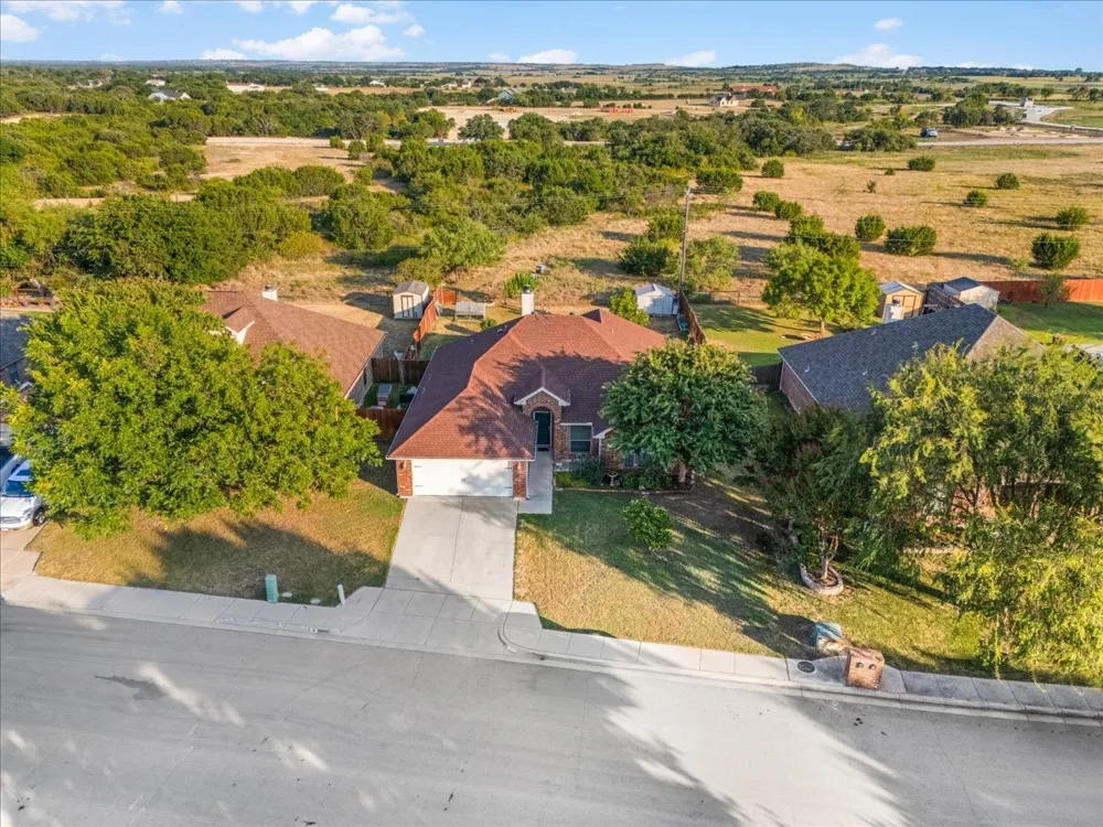 380 Lockwood Lane Weatherford, TX 76087