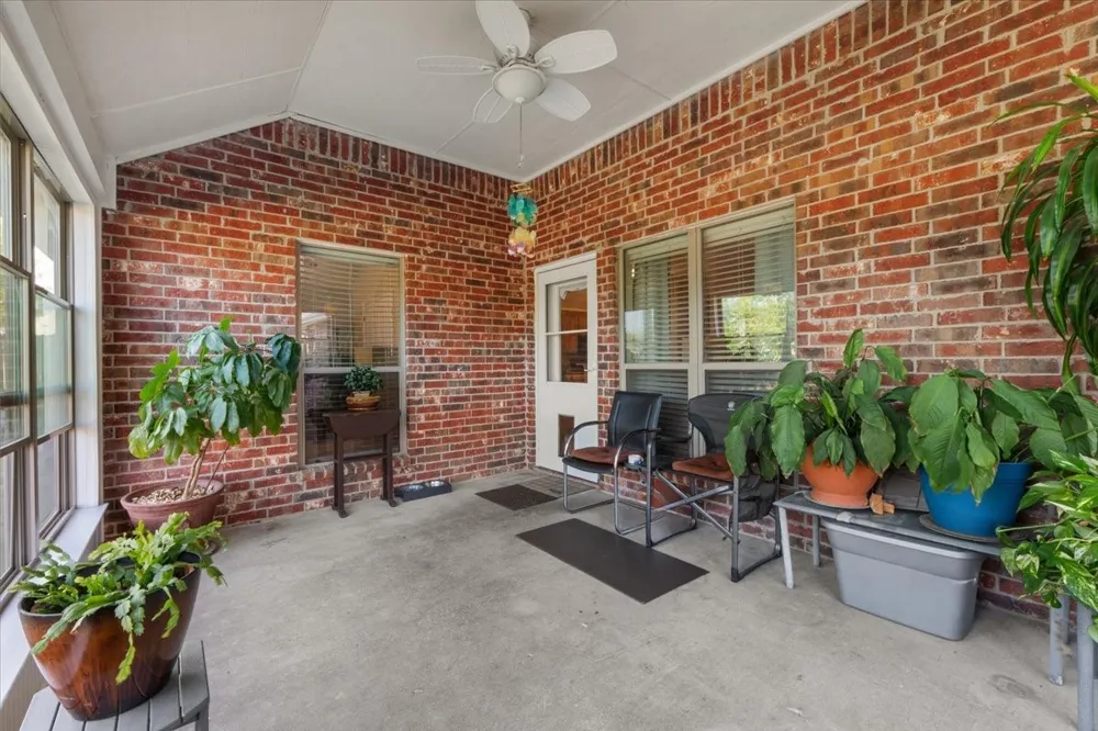 380 Lockwood Lane Weatherford, TX 76087