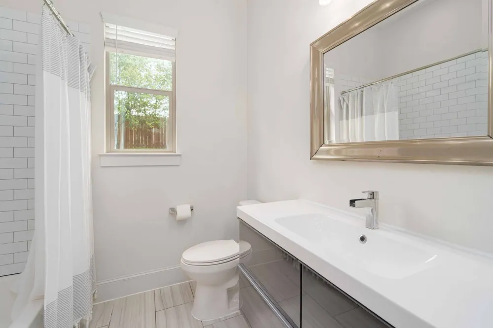 10129 Longhorn Skwy Dripping Springs, TX 78620