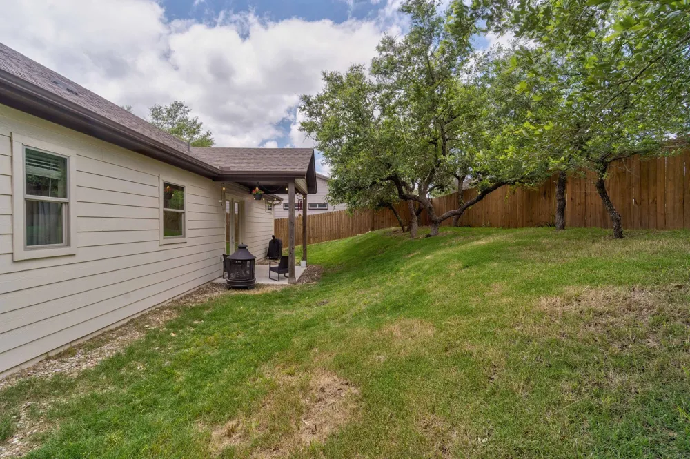 10129 Longhorn Skwy Dripping Springs, TX 78620