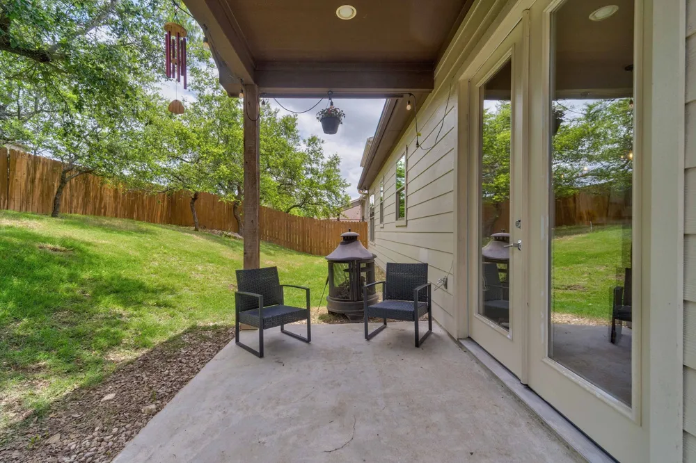 10129 Longhorn Skwy Dripping Springs, TX 78620