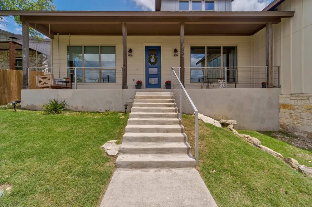 10129 Longhorn Skwy Dripping Springs, TX 78620