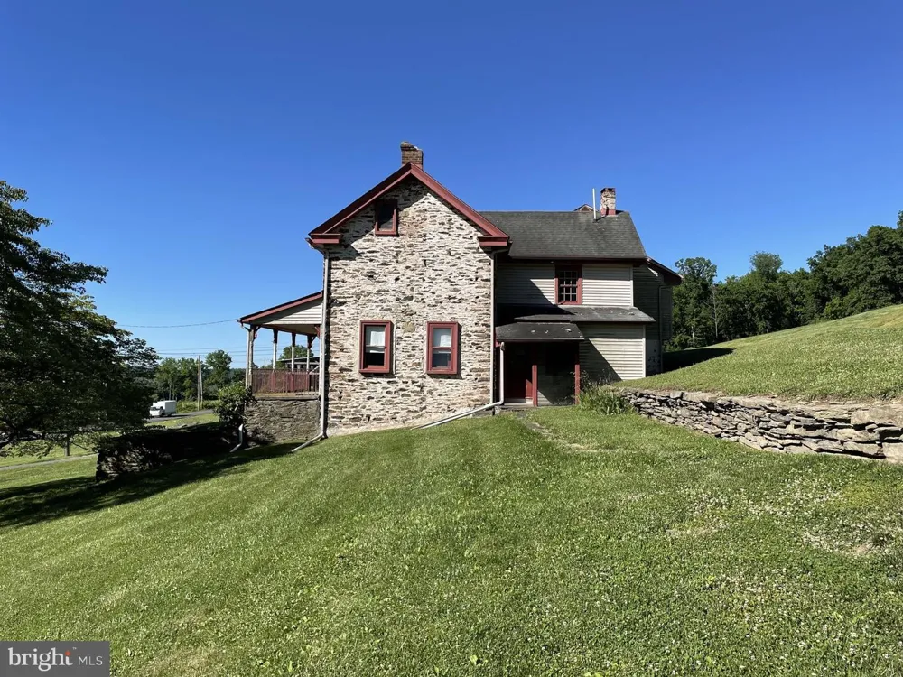 4099 CURLY HILL ROAD Doylestown, PA 18902