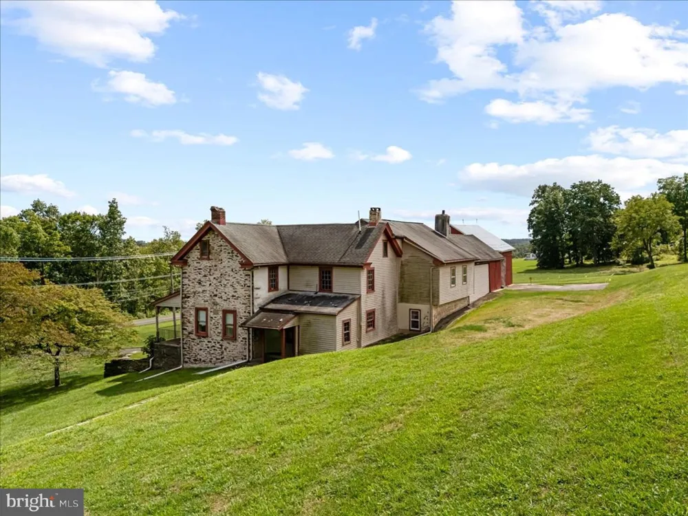 4099 CURLY HILL ROAD Doylestown, PA 18902