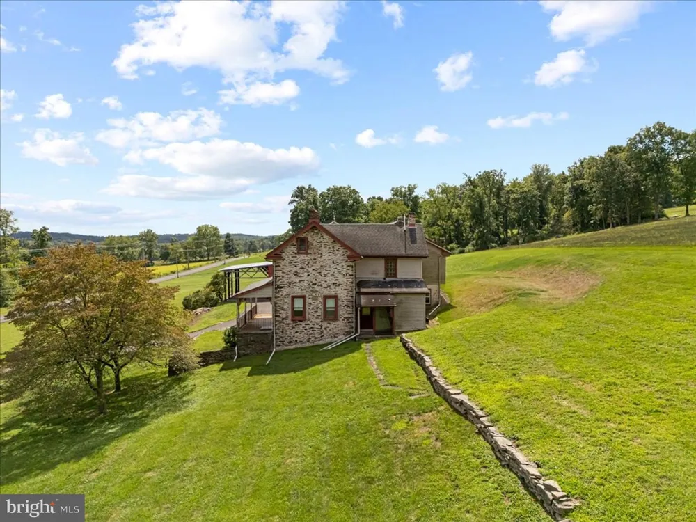 4099 CURLY HILL ROAD Doylestown, PA 18902