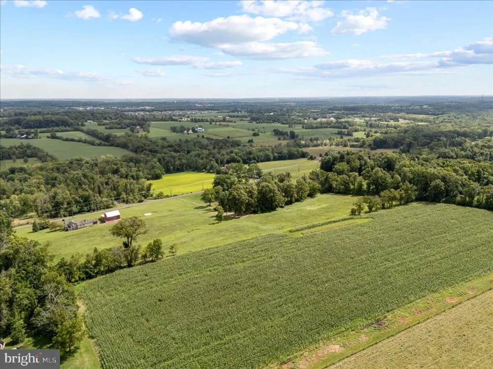 4099 CURLY HILL ROAD Doylestown, PA 18902