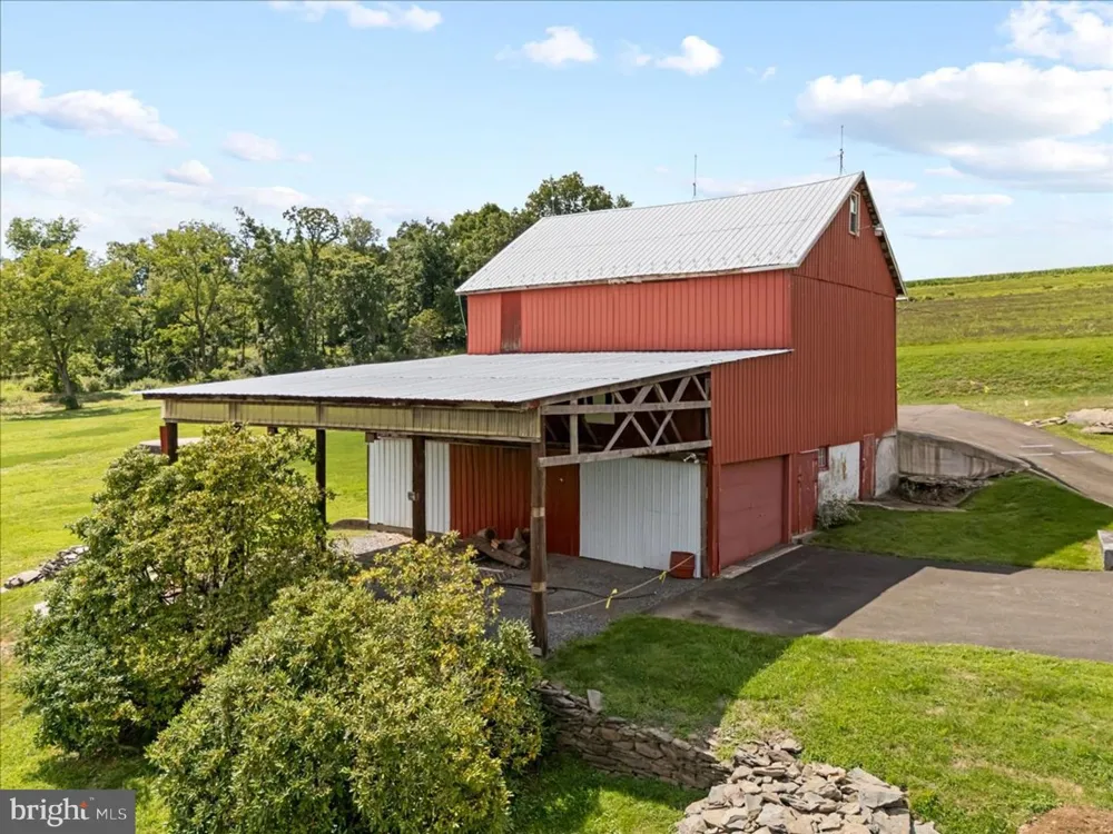 4099 CURLY HILL ROAD Doylestown, PA 18902