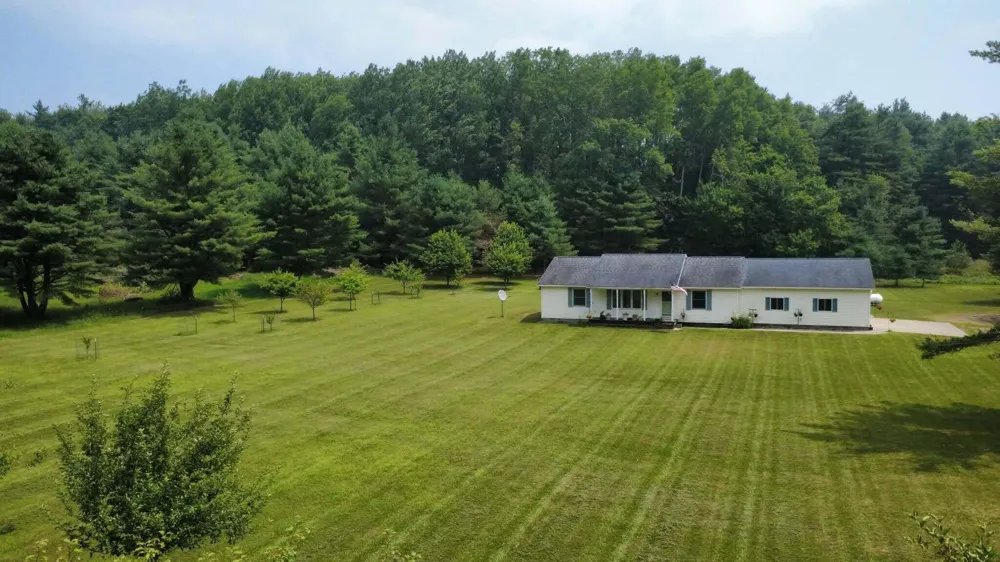 5149 E Clark Road Harrisville, MI 48740