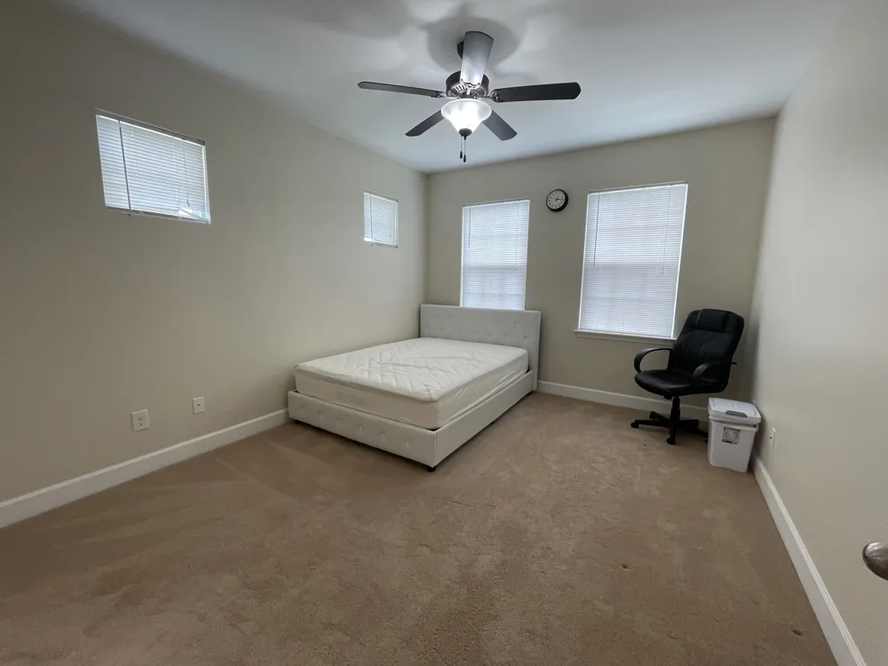 8121 Lenox Creekside Drive #O-13 Antioch, TN 37013