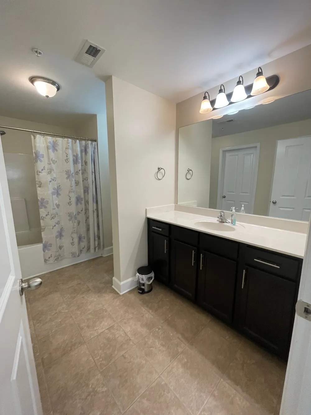 8121 Lenox Creekside Drive #O-13 Antioch, TN 37013
