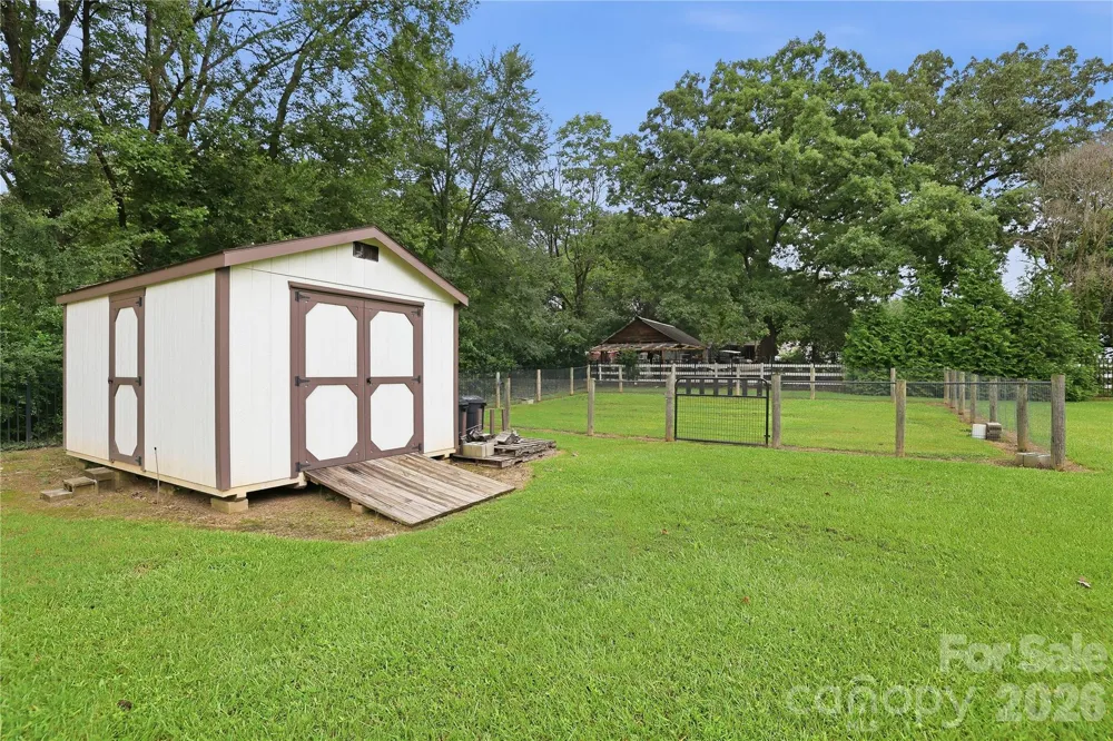 2348 Oak Grove Circle Midland, NC 28107