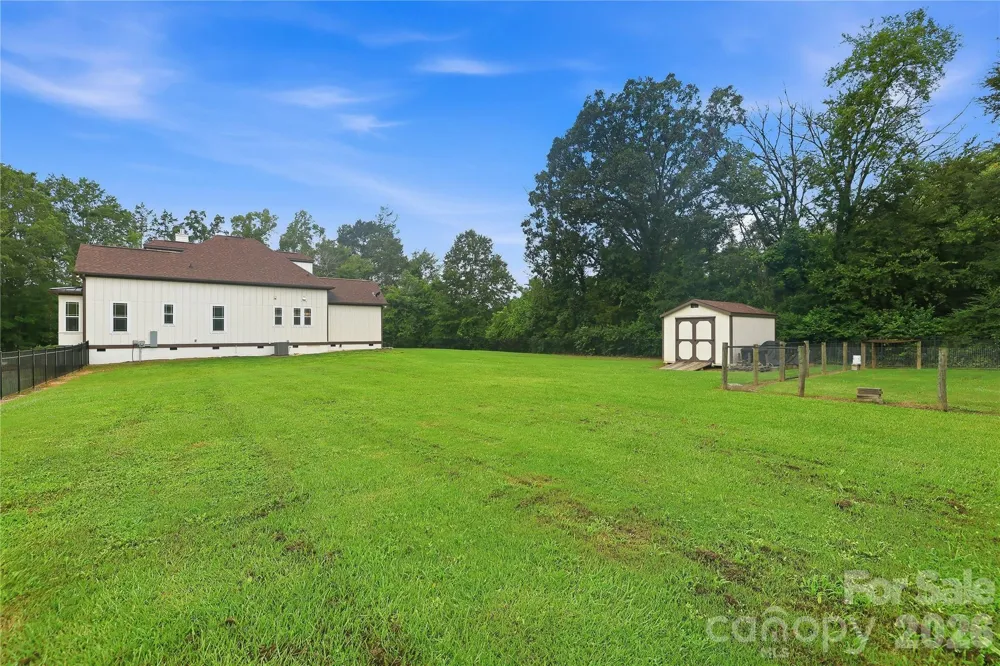2348 Oak Grove Circle Midland, NC 28107
