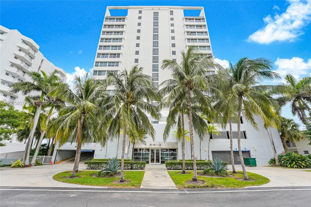 7929 West Dr #1001 North Bay Village, FL 33141