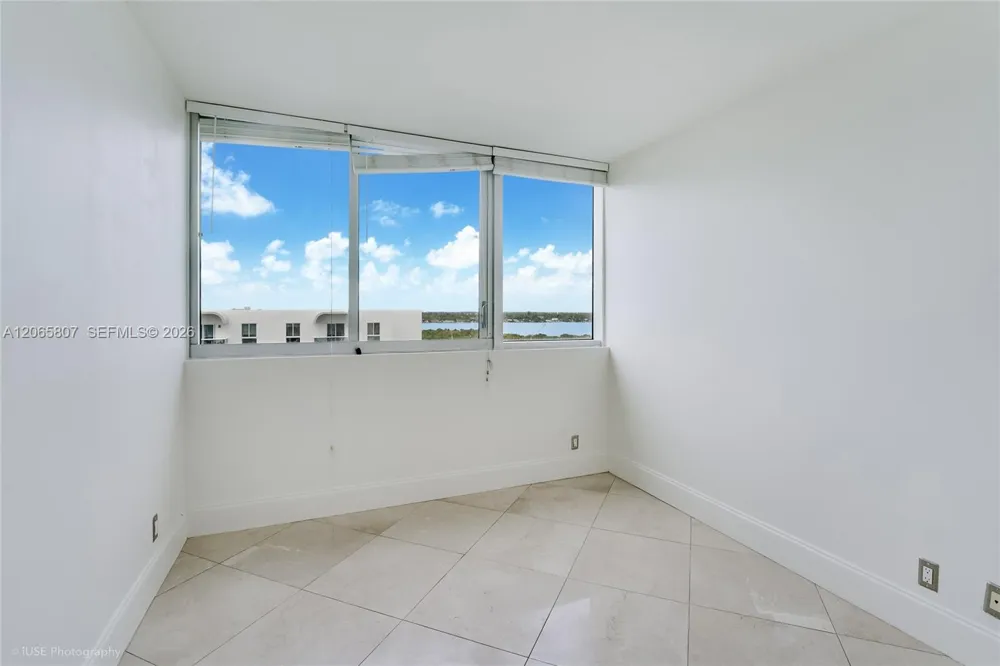 7929 West Dr #1001 North Bay Village, FL 33141