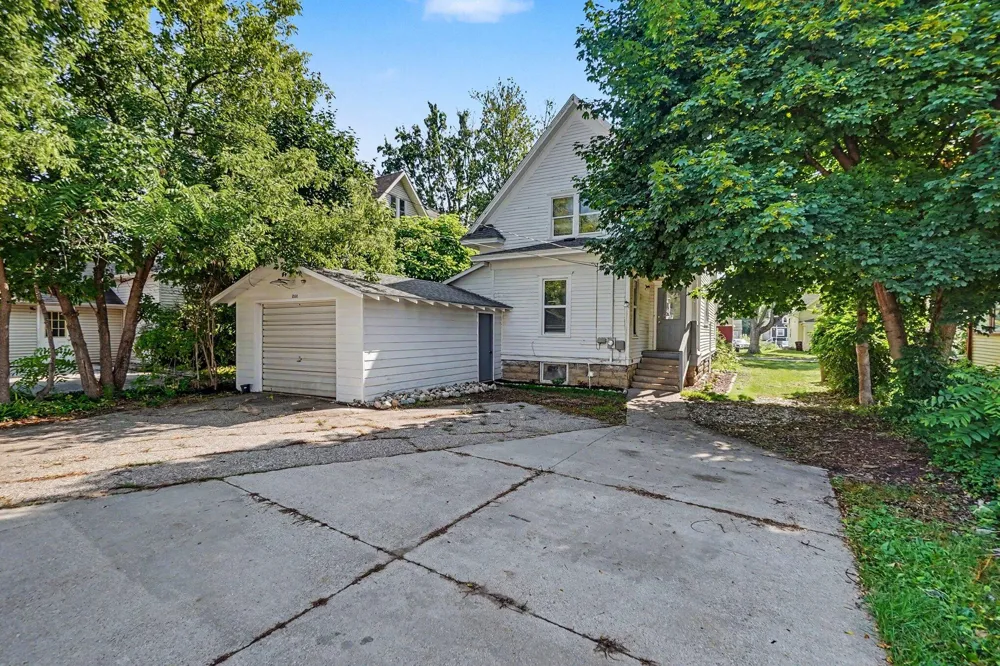 1014 S University Avenue Mt Pleasant City, MI 48858