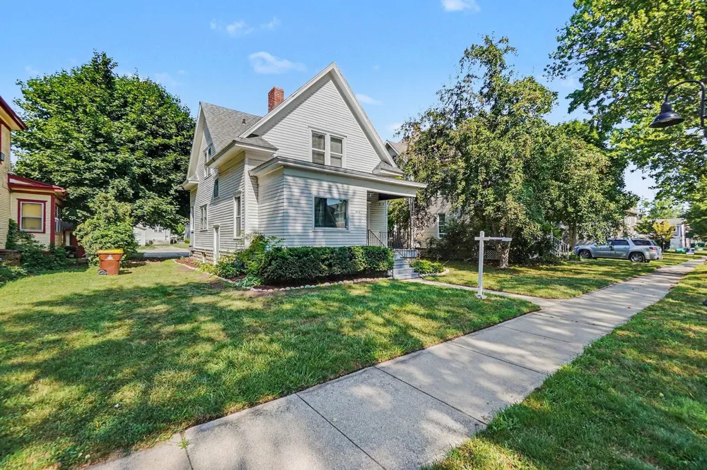 1014 S University Avenue Mt Pleasant City, MI 48858