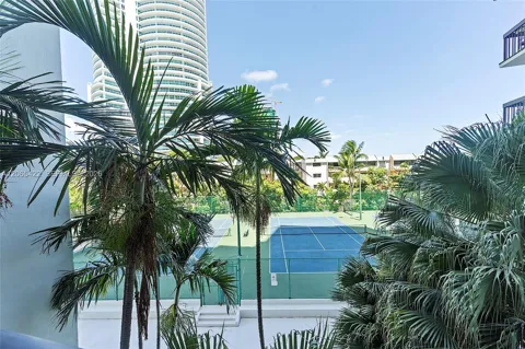2333 Brickell Ave #315