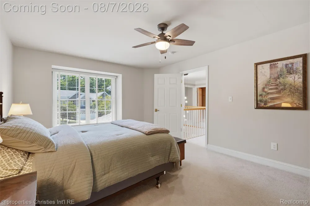 49674 Timber Trail Novi City, MI 48374