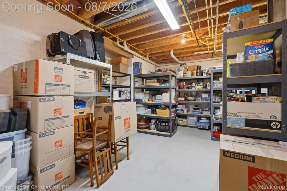 49674 Timber Trail Novi City, MI 48374