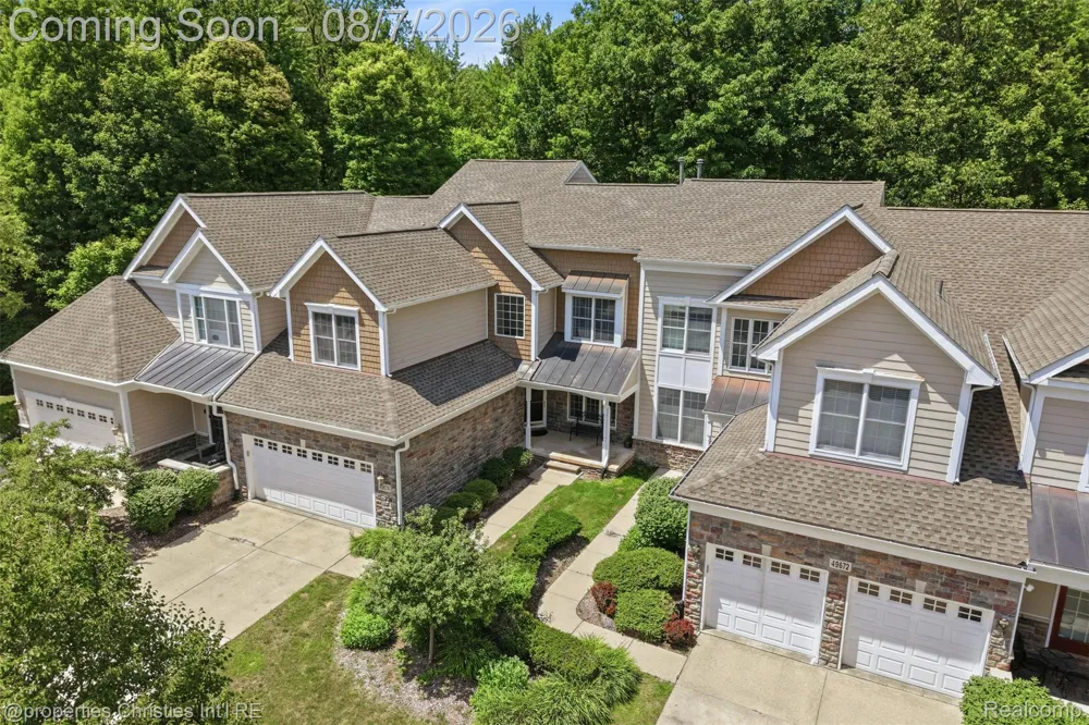 49674 Timber Trail Novi City, MI 48374