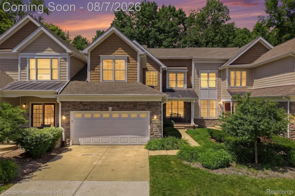 49674 Timber Trail Novi City, MI 48374