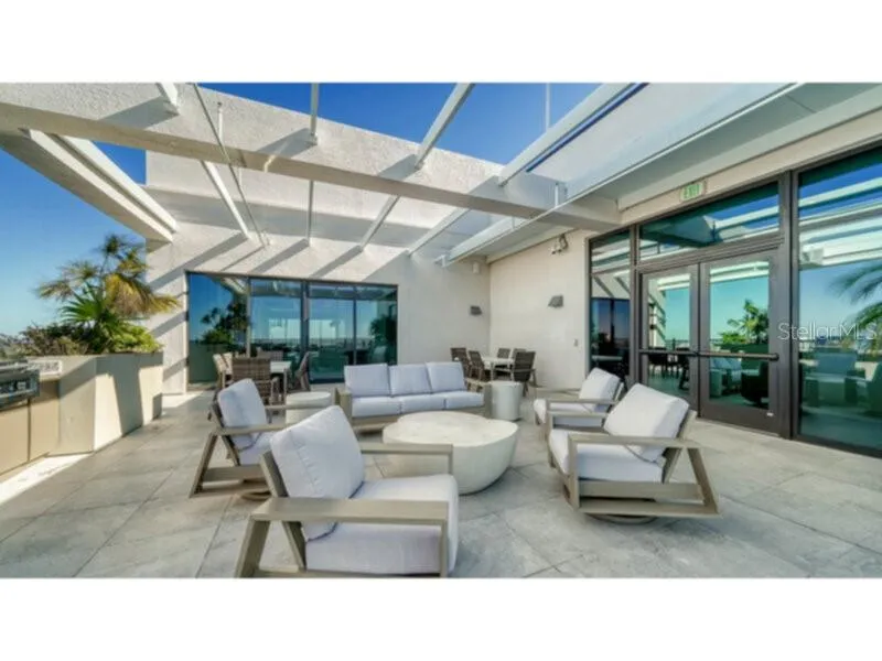 33 S PALM AVENUE #904 Sarasota, FL 34236