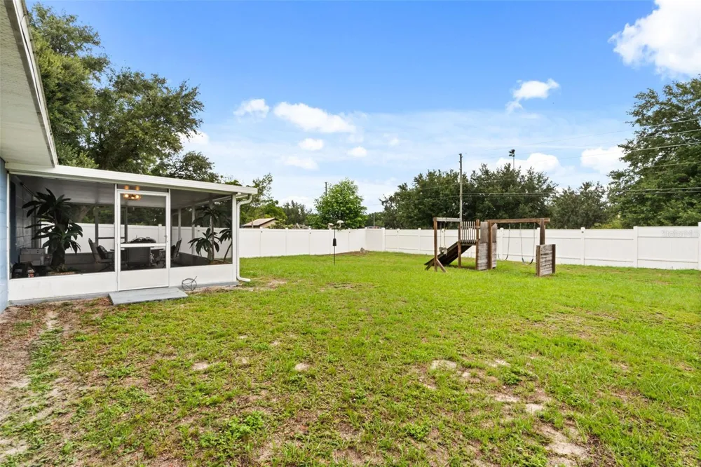 503 DOROTHY CIRCLE Eustis, FL 32726