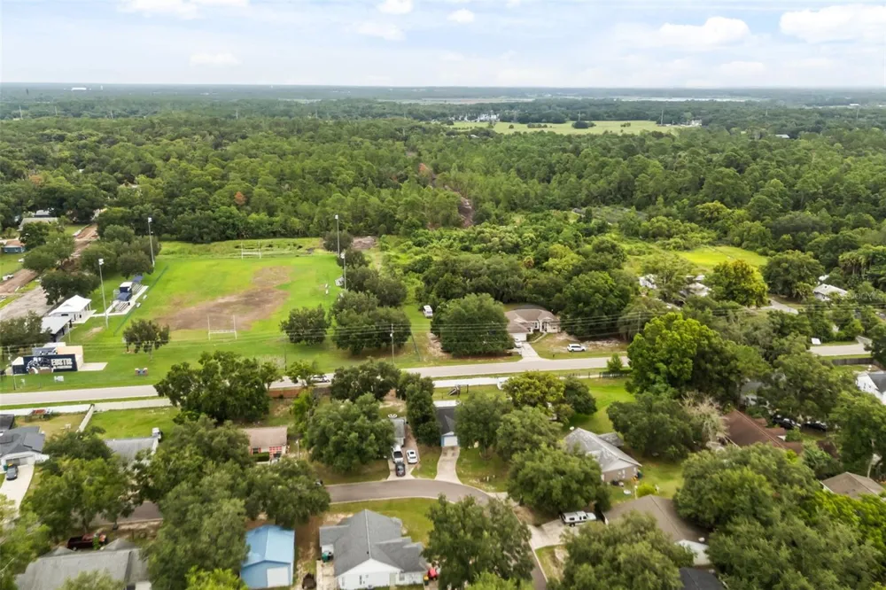 503 DOROTHY CIRCLE Eustis, FL 32726