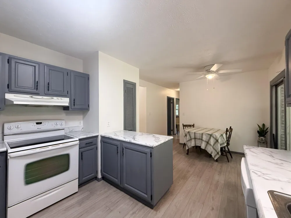 30417 US-12 Niles, MI 49120